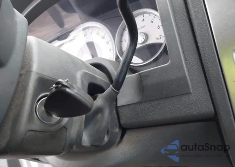 2005 Dodge Dakota Laramie z USA, uszkodzony, nr VIN 1D7HW58N95S228028